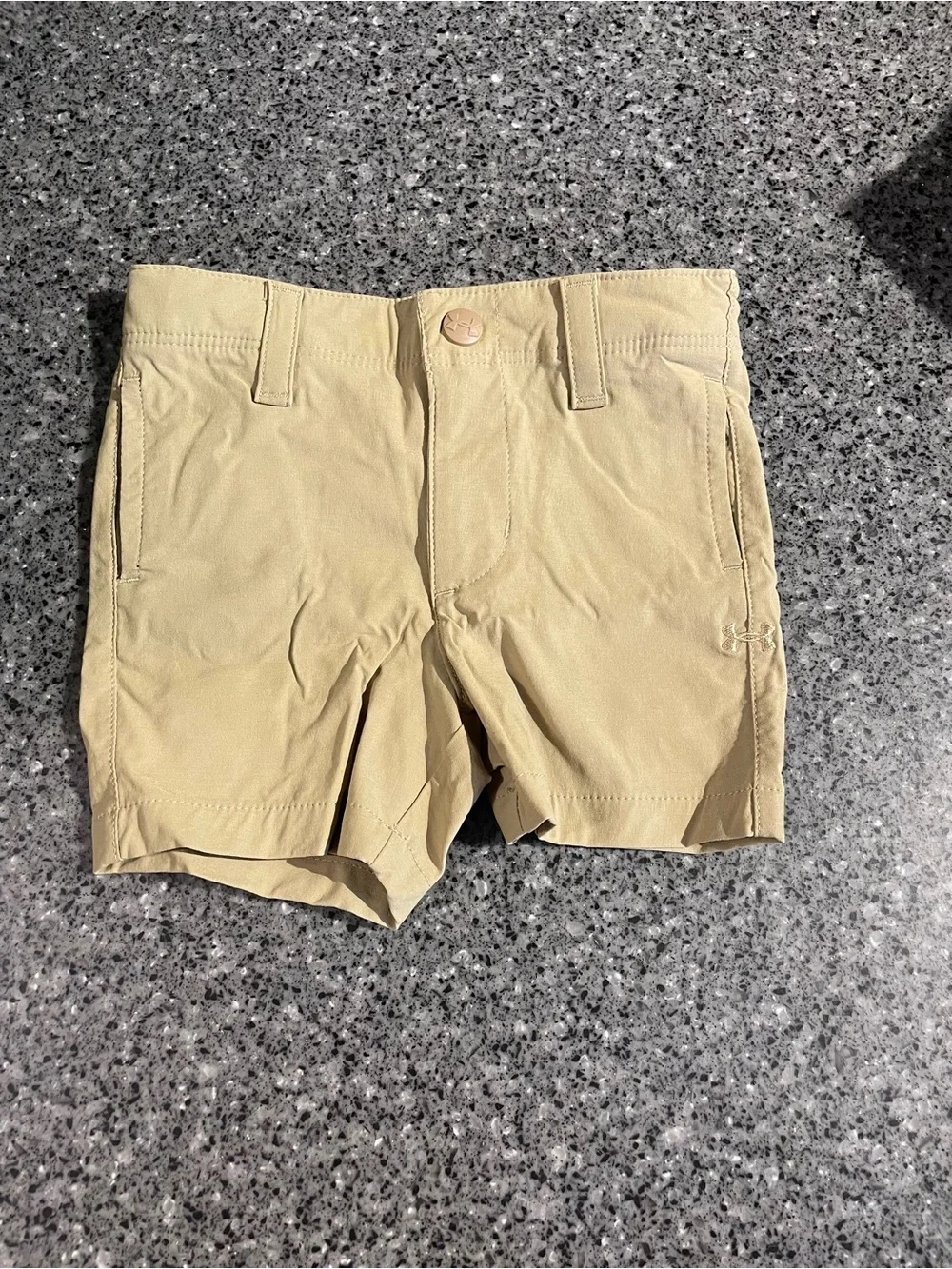 Under Armour Tan kids Performance Shorts